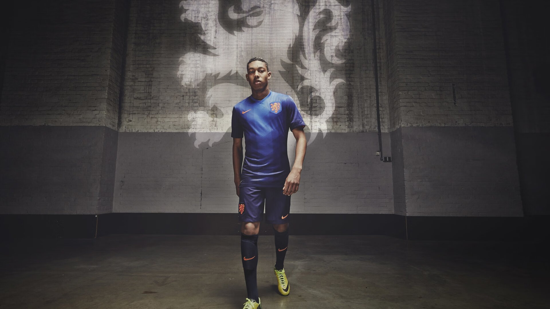 美洲杯劲战不断：绝杀那一瞬间令人心跳加速，美洲杯决赛用球